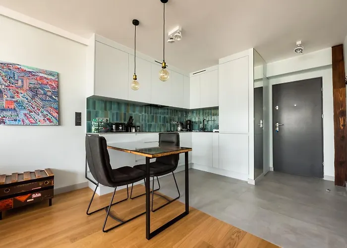 Central Panorama Apartment Chmielna 35